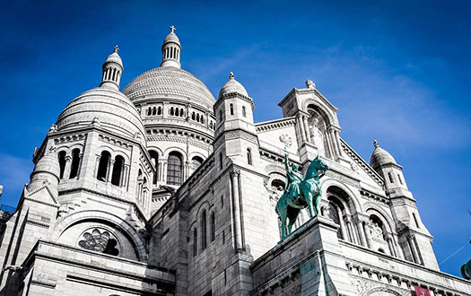 Front of the Sacré-Cœur in Paris on a sunny day